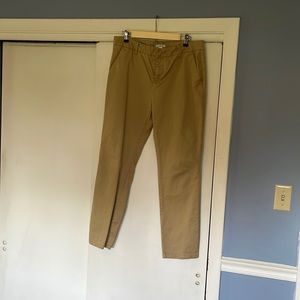 Like new Garnet Hill straight leg chinos